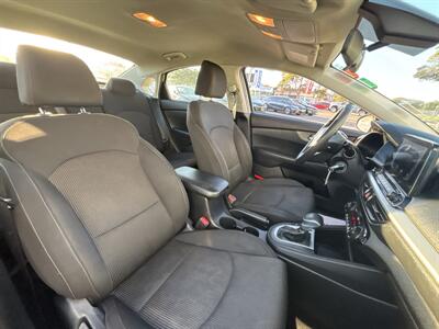 2019 Kia Forte LXS   - Photo 12 - National City, CA 91950