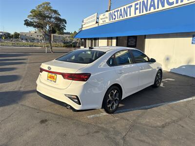 2019 Kia Forte LXS   - Photo 5 - National City, CA 91950