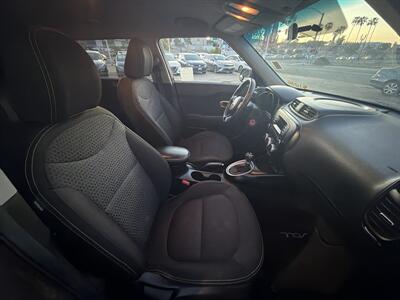 2015 Kia Soul + - Photo 12 - National City, CA 91950