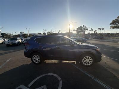2018 Nissan Rogue S   - Photo 7 - National City, CA 91950