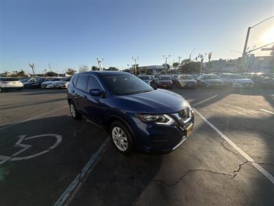 2018 Nissan Rogue S   - Photo 8 - National City, CA 91950
