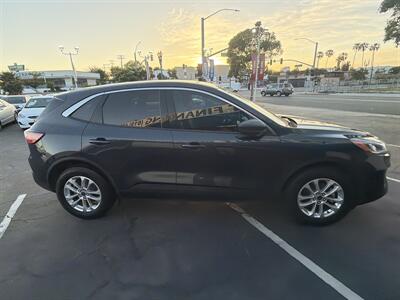 2022 Ford Escape SE - Photo 6 - National City, CA 91950