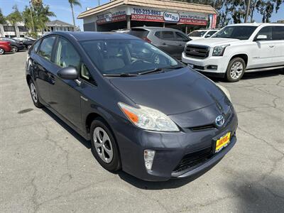 2013 Toyota Prius Two   - Photo 3 - 