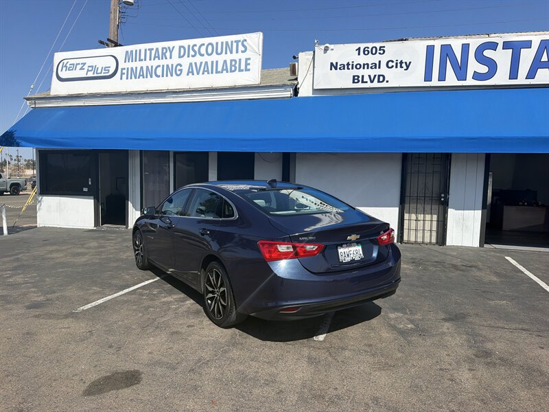 2017 Chevrolet Malibu LT - Photo 4 - National City, CA 91950
