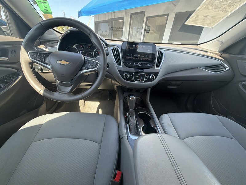2017 Chevrolet Malibu LT - Photo 10 - National City, CA 91950