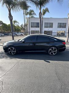 2019 Honda Accord Sport   - Photo 2 - 
