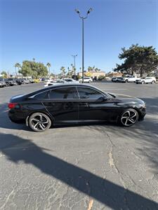 2019 Honda Accord Sport   - Photo 5 - 