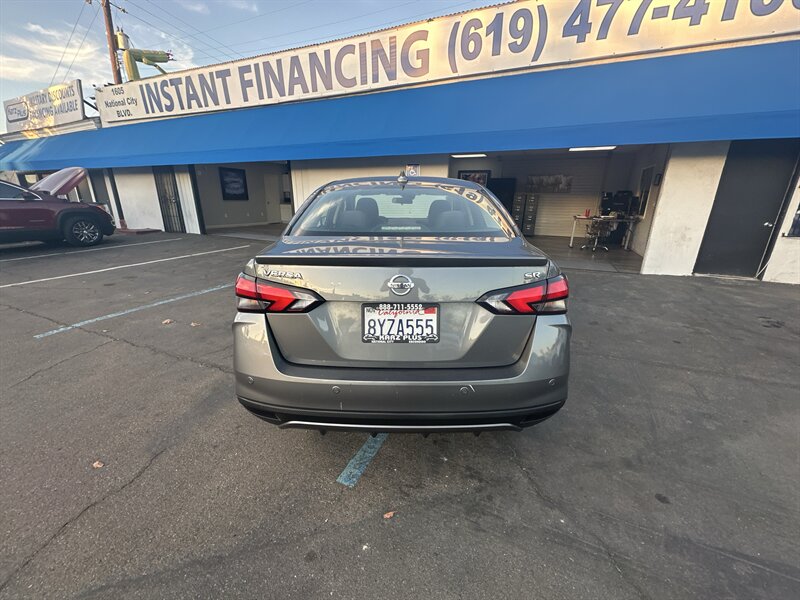 View vehicle photo 4