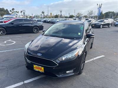 2016 Ford Focus SE   - Photo 1 - 