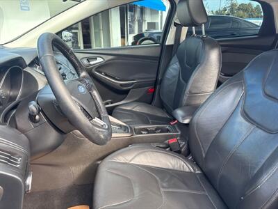 2016 Ford Focus SE   - Photo 10 - 