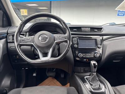 2017 Nissan Rogue Sport SV   - Photo 9 - National City, CA 91950