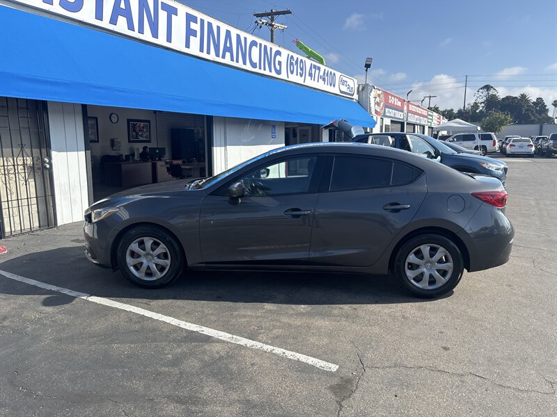 2016 Mazda Mazda3 i Sport photo 2