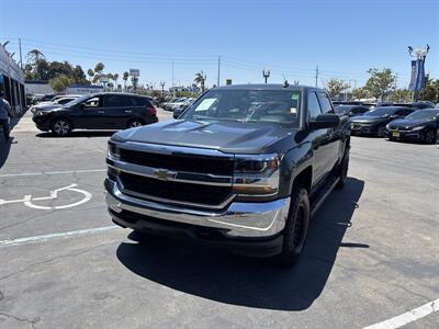 2018 Chevrolet Silverado 1500 LT   - Photo 1 - 