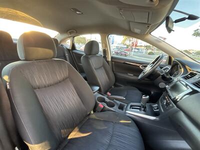 2019 Nissan Sentra SV   - Photo 12 - 