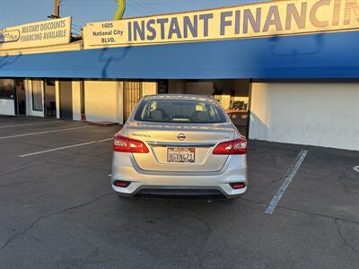 2019 Nissan Sentra SV   - Photo 4 - 