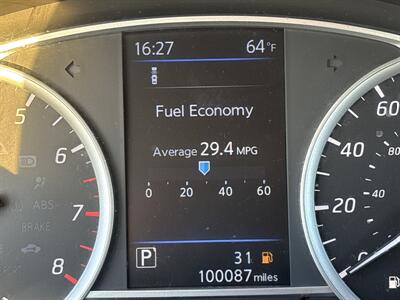 2019 Nissan Sentra SV   - Photo 8 - 