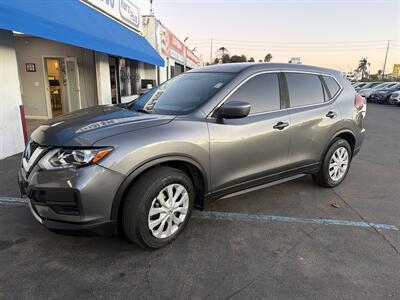 2019 Nissan Rogue S   - Photo 1 - 