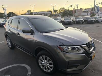2019 Nissan Rogue S   - Photo 7 - 