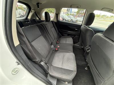 2020 Mitsubishi Outlander SE   - Photo 13 - National City, CA 91950
