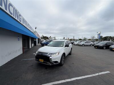 2020 Mitsubishi Outlander SE   - Photo 1 - National City, CA 91950