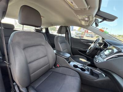 2020 Chevrolet Malibu LT   - Photo 11 - National City, CA 91950