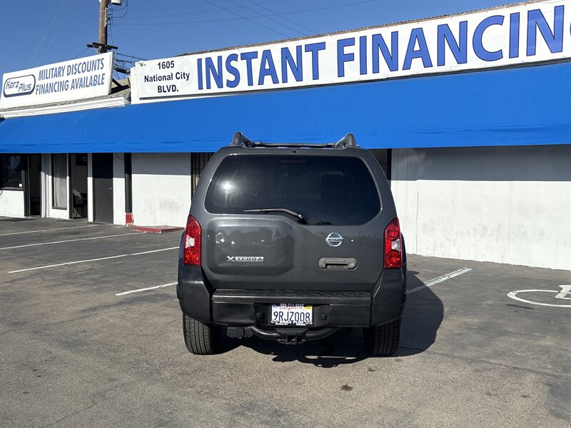2015 Nissan Xterra photo 3