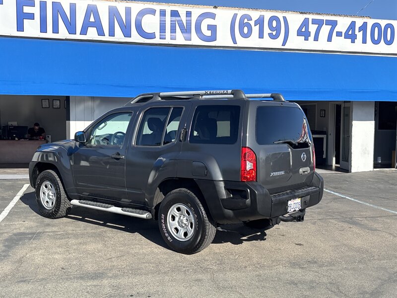 2015 Nissan Xterra photo 2