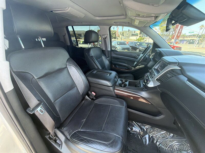 2016 GMC Yukon XL SLT - Photo 13 -