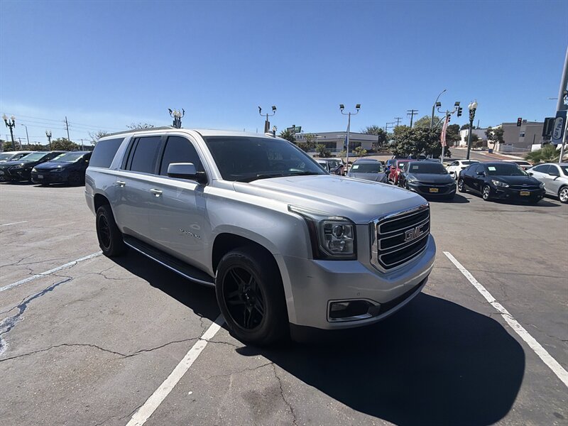 2016 GMC Yukon XL SLT - Photo 7 -