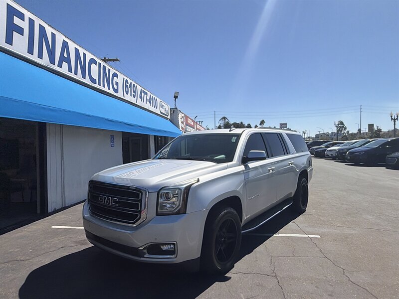 2016 GMC Yukon XL SLT   - Photo 1 - 