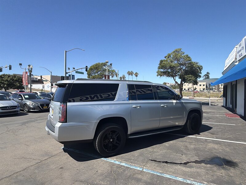2016 GMC Yukon XL SLT - Photo 5 -