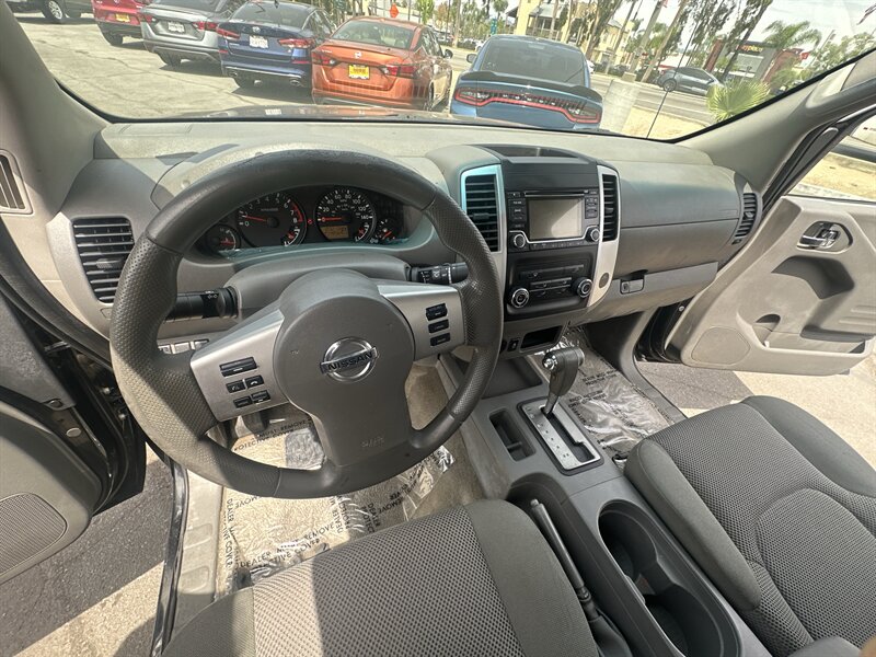 2018 Nissan Frontier Crew Cab SV - Photo 15 - National City, CA 91950