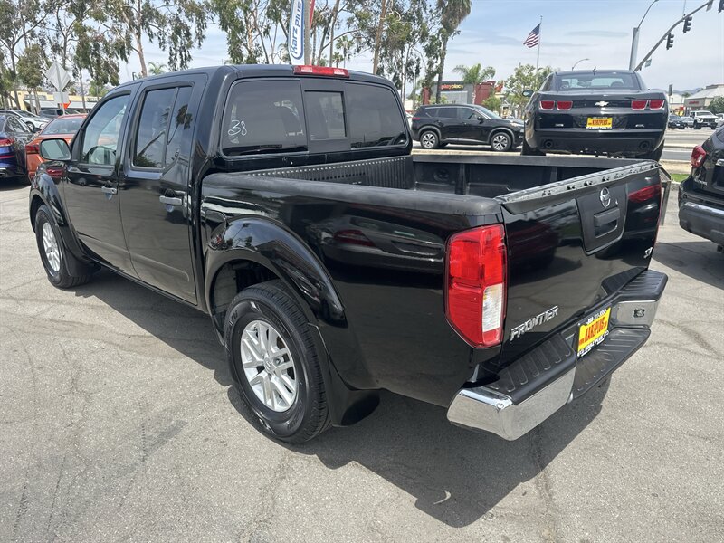 2018 Nissan Frontier Crew Cab SV - Photo 7 - National City, CA 91950