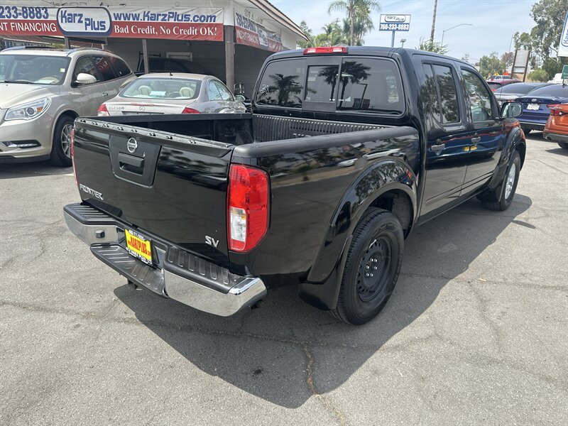 2018 Nissan Frontier Crew Cab SV - Photo 5 - National City, CA 91950