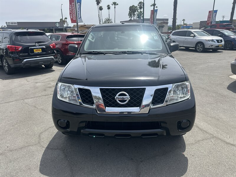 2018 Nissan Frontier Crew Cab SV - Photo 2 - National City, CA 91950