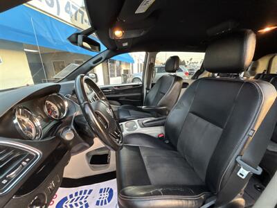 2020 Dodge Grand Caravan SXT - Photo 10 - National City, CA 91950