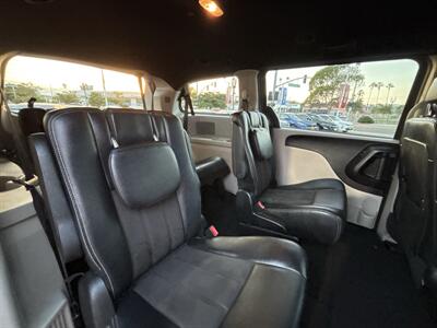 2020 Dodge Grand Caravan SXT - Photo 14 - National City, CA 91950
