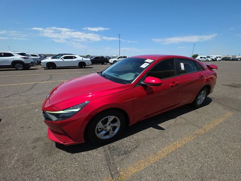 2023 Hyundai ELANTRA SE  