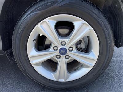 2014 Ford Escape SE   - Photo 12 - 