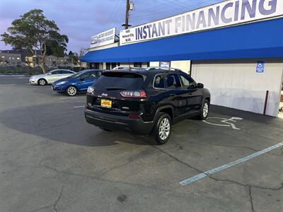 2019 Jeep Cherokee Latitude   - Photo 5 - 