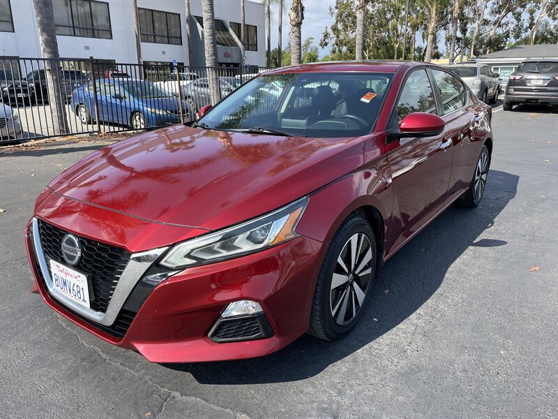 2021 Nissan Altima 2.5 SV  
