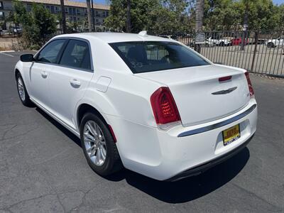 2017 Chrysler 300 Series Limited - Photo 3 -