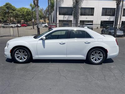2017 Chrysler 300 Series Limited - Photo 2 -