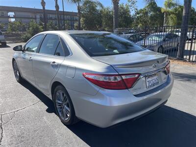 2016 Toyota Camry SE   - Photo 3 - 