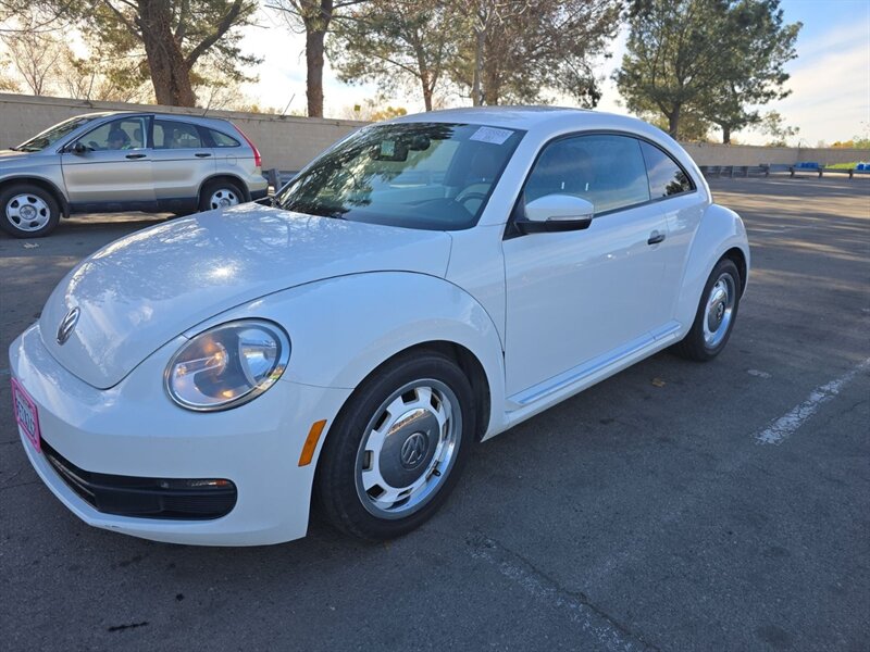2015 Volkswagen Beetle 1.8's photo