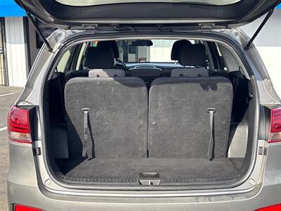2019 Kia Sorento LX   - Photo 17 - National City, CA 91950