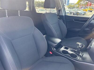 2019 Kia Sorento LX   - Photo 13 - National City, CA 91950