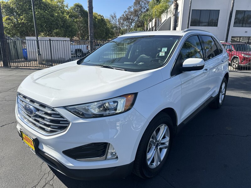 2020 Ford Edge SEL's photo