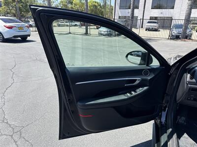 2021 Hyundai SONATA SE - Photo 16 -