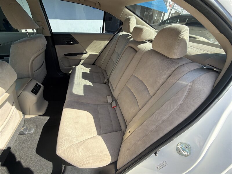 2014 Honda Accord EX - Photo 12 -